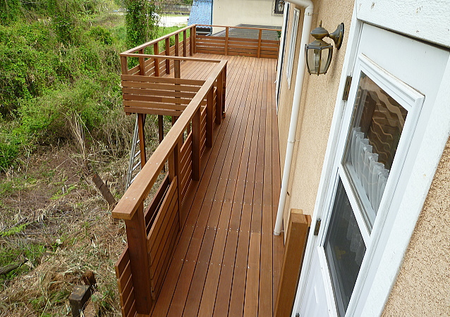 �E�b�h�f�b�L�ŌX�Βn�̗L�����p